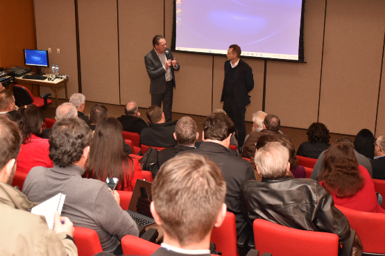 O presidente do CRCPR, Everson Breda Carlin, e o presidente da Jucepar, Marcos Rigoni, discutiram sobre as principais atualizações no processo de abertura de empresas no estado