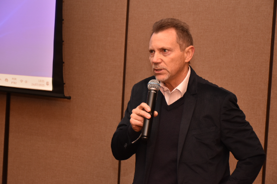 O presidente do CRCPR, Everson Breda Carlin, e o presidente da Jucepar, Marcos Rigoni, discutiram sobre as principais atualizações no processo de abertura de empresas no estado