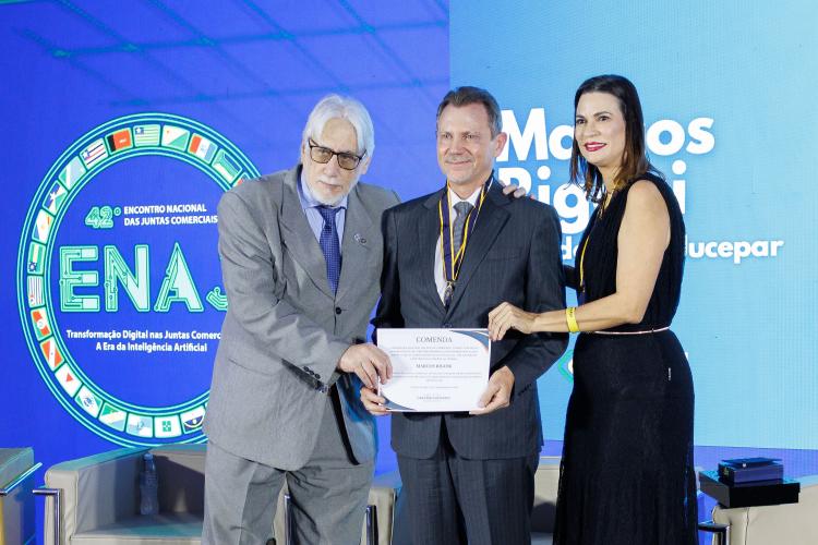 Jucepar abre o Encontro Nacional das Juntas Comerciais em Foz do Iguaçu