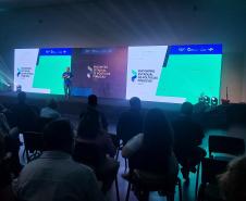 Descomplica Paraná é divulgado para 300 pessoas em evento realizado em Foz do Iguaçu