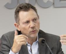 Jucepar inicia treinamento IA