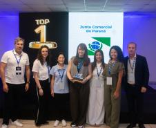 Em Recife, Jucepar participa de workshop sobre evolução do registro empresarial e conquista prêmio 