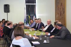 Prefeito Rafael Greca em reuniâo para integração de Curitiba à rede SIM.Curitiba, 08/02/2017.Fotos: Joel Rocha/SMCS