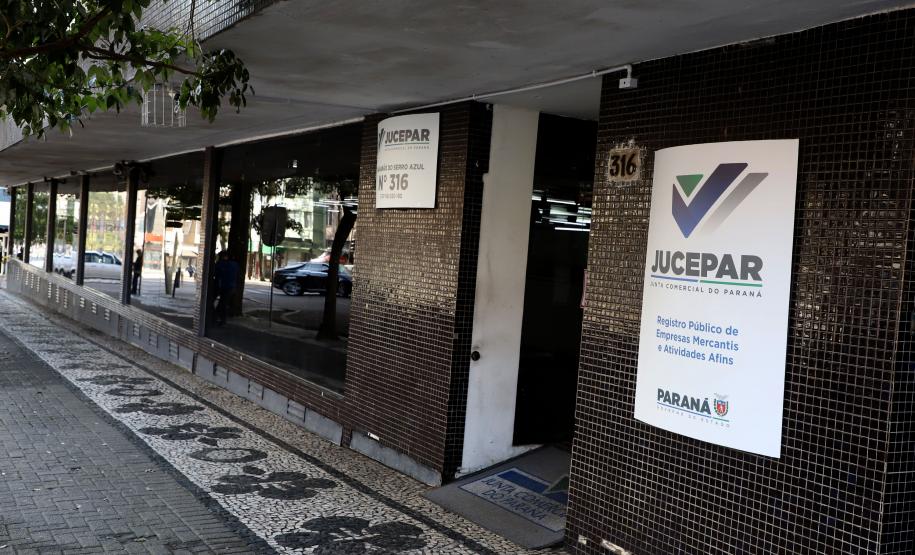 Com 1 dia e 9 horas, Paraná é destaque em ranking que avalia tempo de abertura de empresas