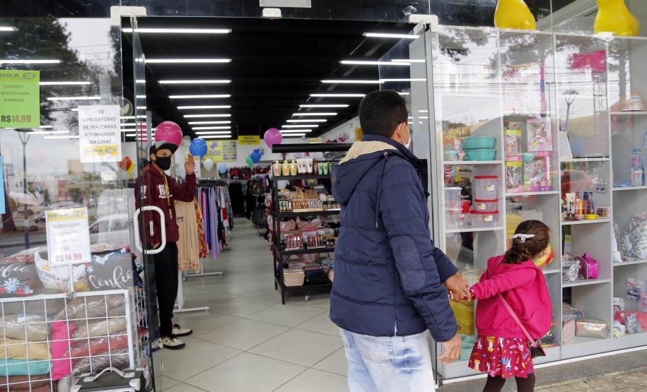 Balcão Único entra em funcionamento e empresas podem ser abertas em minutos no Paraná