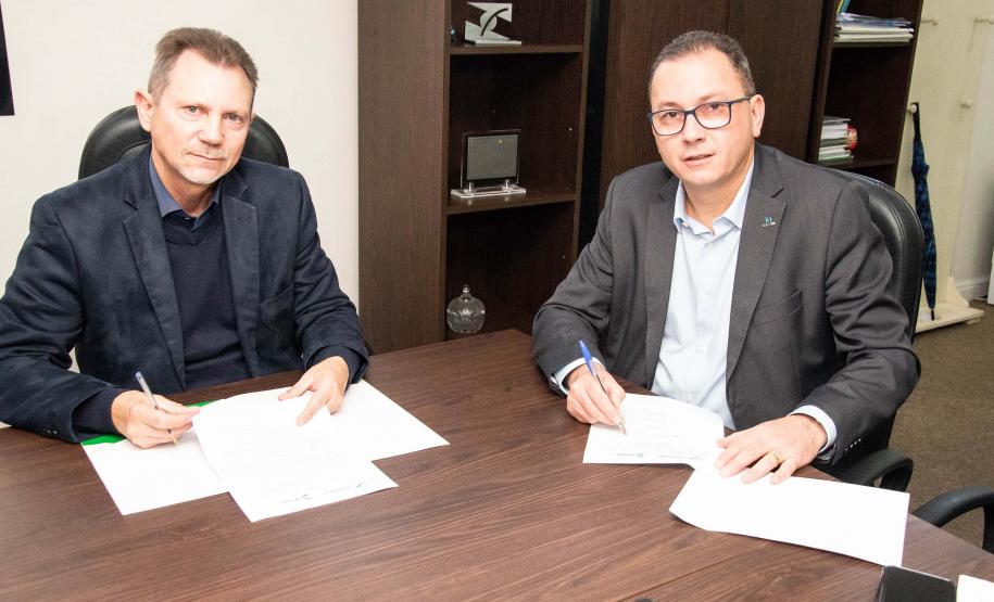 Parceria entre Detran-PR e Jucepar agiliza transferência de veículos de pessoas jurídicas