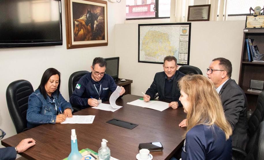Parceria entre Detran-PR e Jucepar agiliza transferência de veículos de pessoas jurídicas