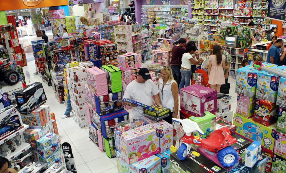 Junta Comercial do Paraná chega aos 131 anos como uma das mais rápidas do País para as empresas.