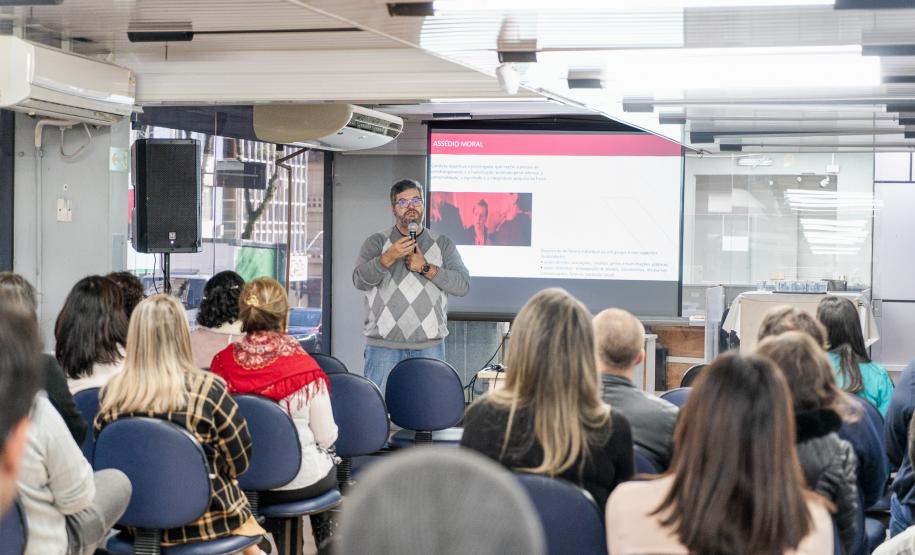 Palestra Combate ao Assédio em Ambiente de Trabalho