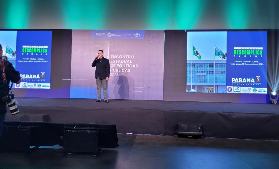 Descomplica Paraná é divulgado para 300 pessoas em evento realizado em Foz do Iguaçu