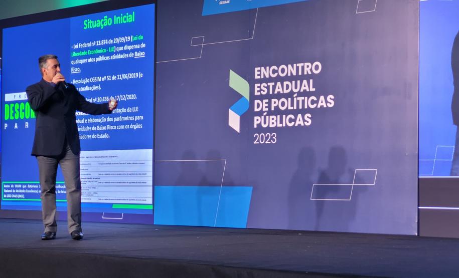 Descomplica Paraná é divulgado para 300 pessoas em evento realizado em Foz do Iguaçu