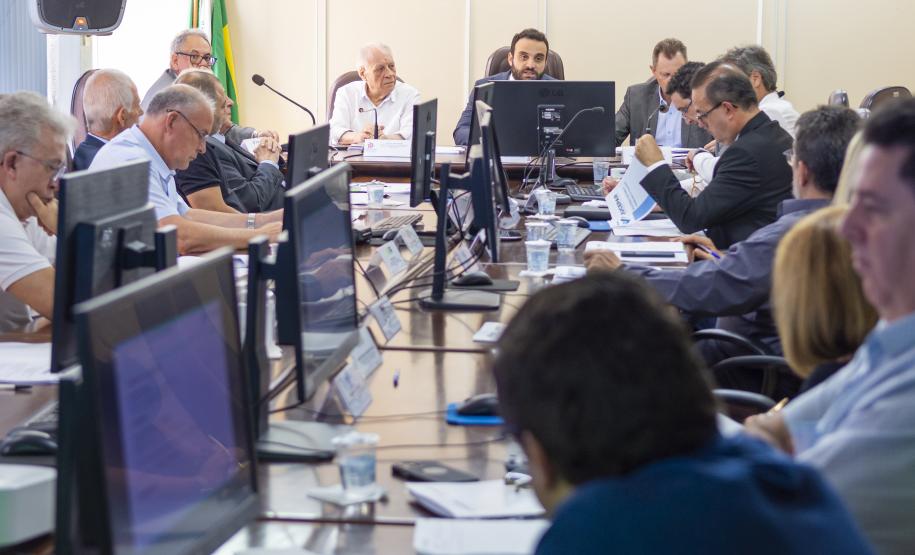 Reunião do Conselho Admnistrativo da Jucepar