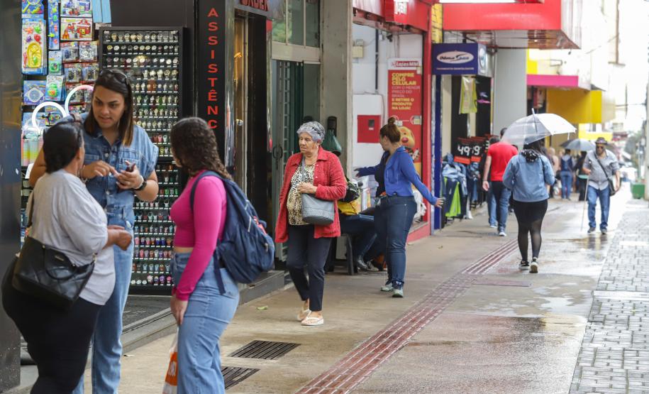 Paraná fecha dezembro como 3º estado mais rápido para se abrir empresa