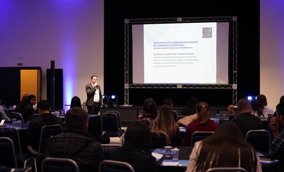 Cidades dos Campos Gerais recebem orientações sobre Decreto do Baixo Risco