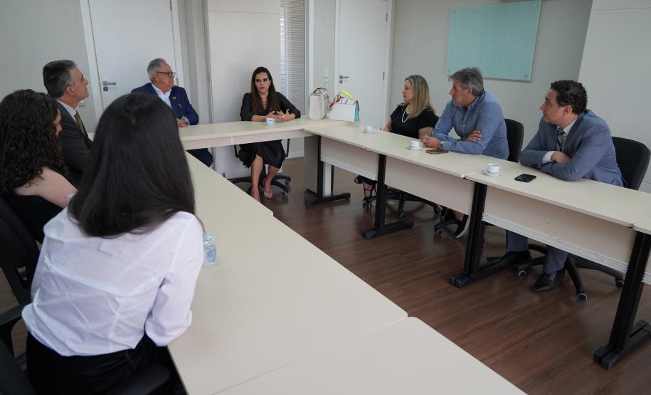 Visita Diretora do Drei à Jucepar