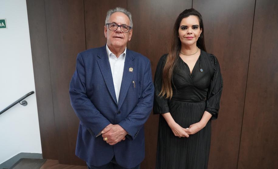 Visita diretora do DREI