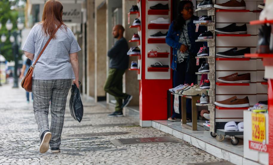 Paraná fecha primeiro semestre com saldo positivo de 68 mil empresas