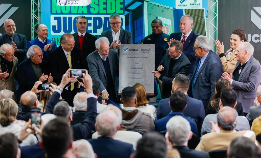 Junta Comercial do Paraná inaugura nova sede no Centro de Curitiba