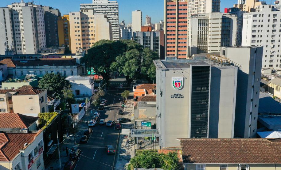 Junta Comercial do Paraná inaugura nova sede no Centro de Curitiba