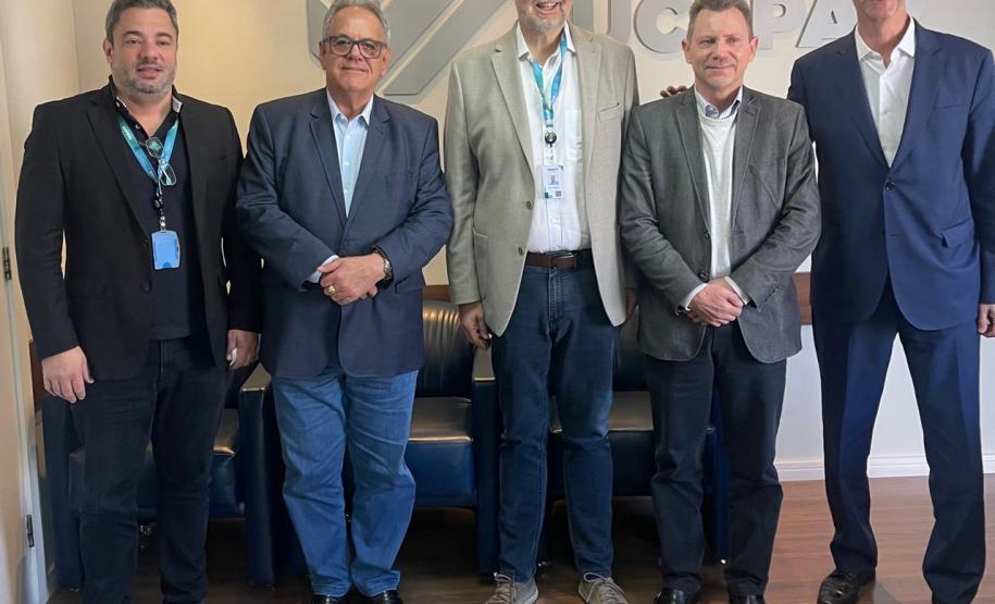 Jucepar recebe visita de cortesia de secretário e diretores da SEI