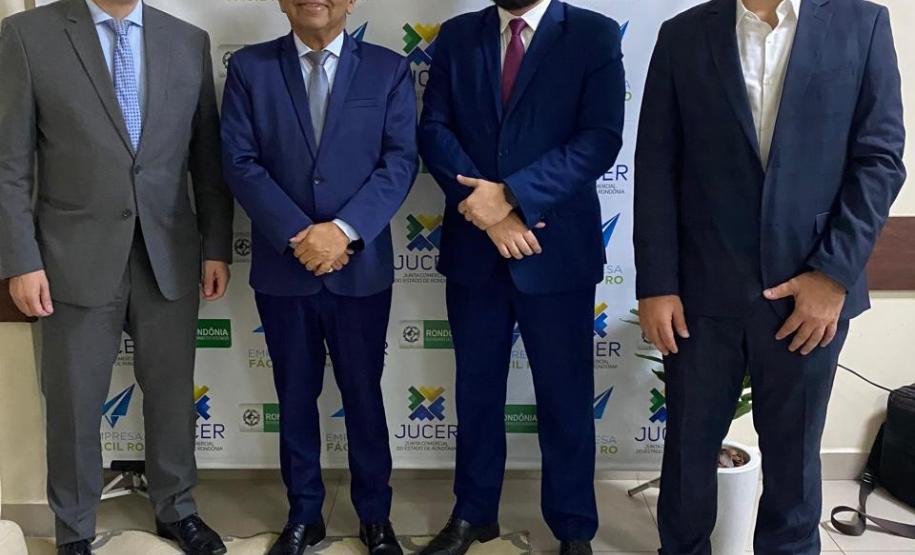 Jucepar participa de reunião da Fenaju em Rondônia