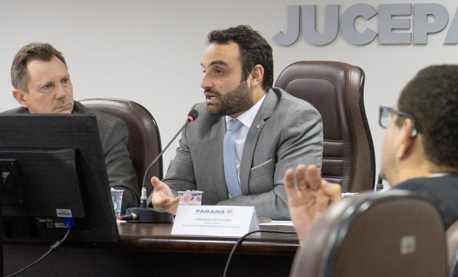 Estado vai reforçar suporte a municípios para agilizar ainda mais a abertura de empresas