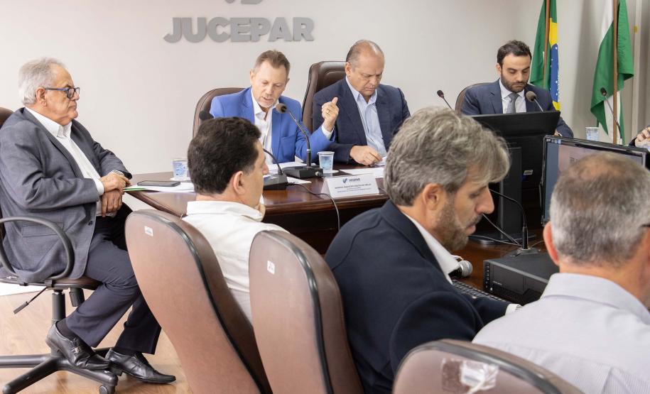 Jucepar aprova descarte de mais de 20 milhões de documentos físicos