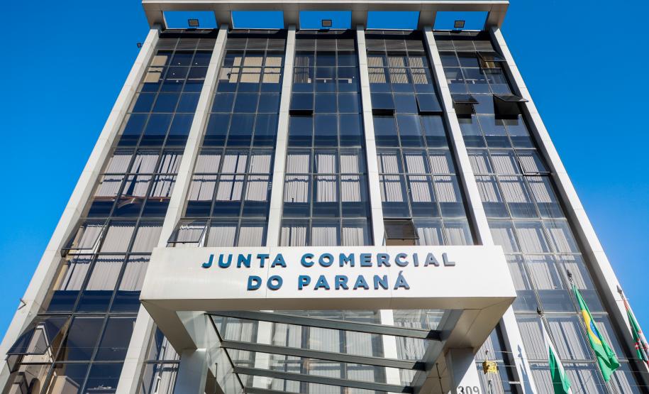 Com 54 mil novas empresas em 2025, Paraná bate a marca de 1,8 milhão de negócios ativos