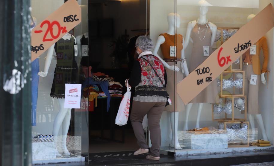 No pódio da agilidade, Paraná reduz em 1h35 o tempo médio de abertura de empresas