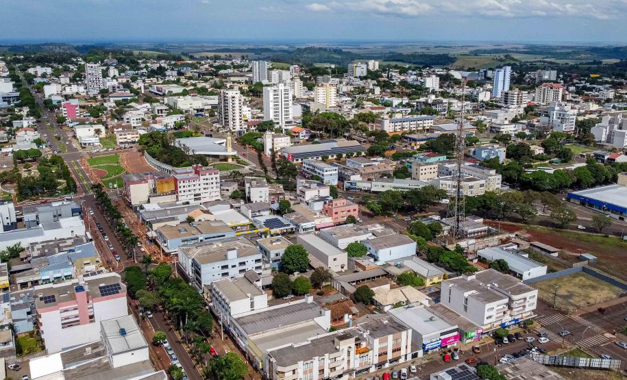 No pódio da agilidade, Paraná reduz em 1h35 o tempo médio de abertura de empresas