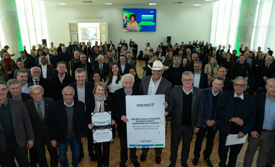 Liberdade econômica: Paraná aumenta lista de atividades com dispensa de licenciamentos