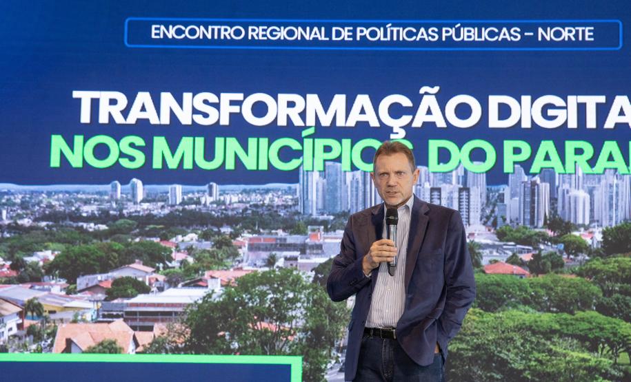 Gestores conhecem atualizações que estão modernizando a abertura de empresas no Paraná