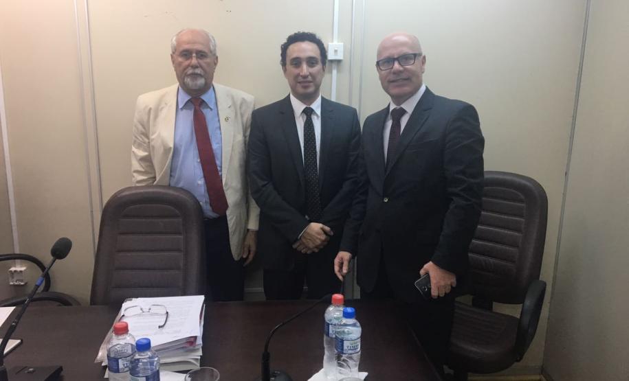 Diretoria da Jucepar reúne-se com a Comissão de Direito Empresarial da OAB-PR