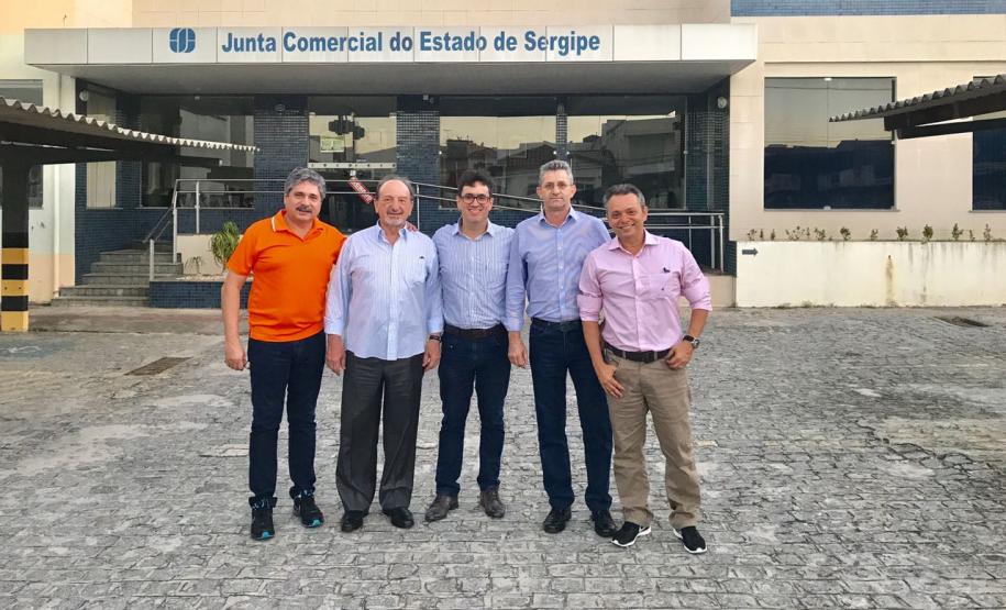 Jucepar estuda aperfeiçoar o sistema Empresa Fácil Paraná