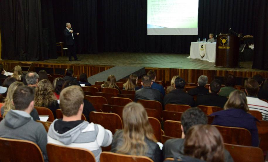 Junta Comercial leva aulas do Academia Empresa Fácil a Guarapuava