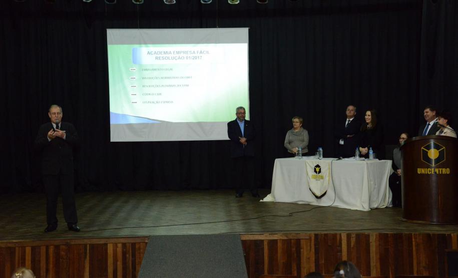 Junta Comercial leva aulas do Academia Empresa Fácil a Guarapuava