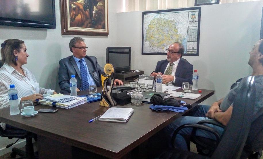 Junta Comercial e Celepar buscam alternativas para melhorar o atendimento ao usuário