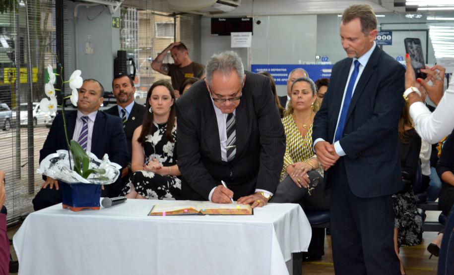 007 Diretoria também assina termo