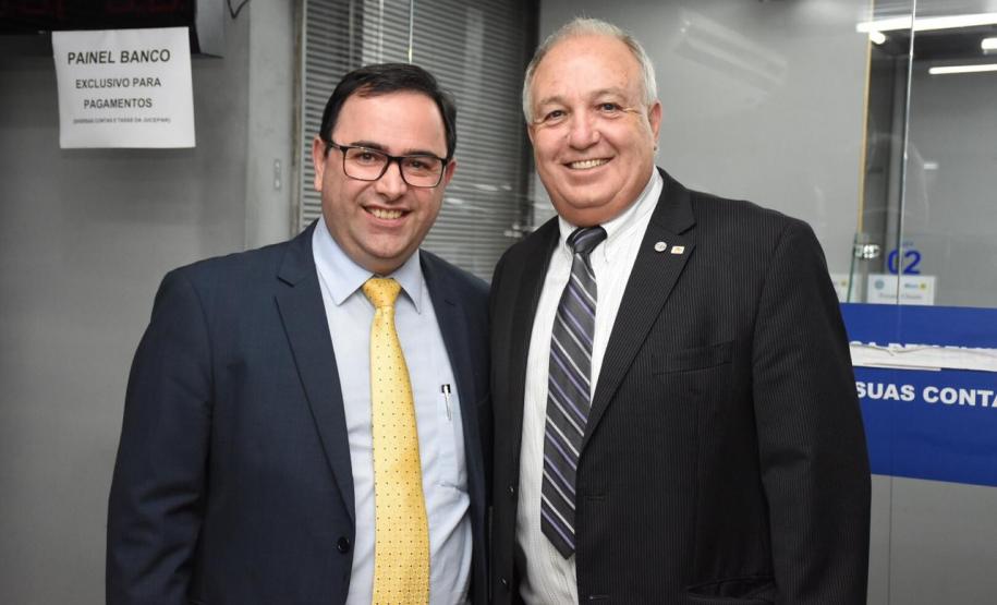 034 Diretoria também assina termo