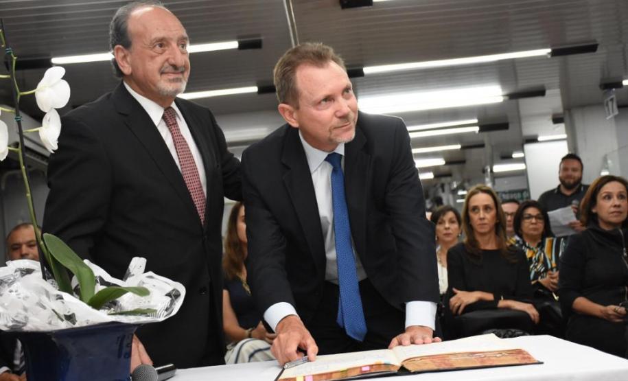 041 Diretoria também assina termo