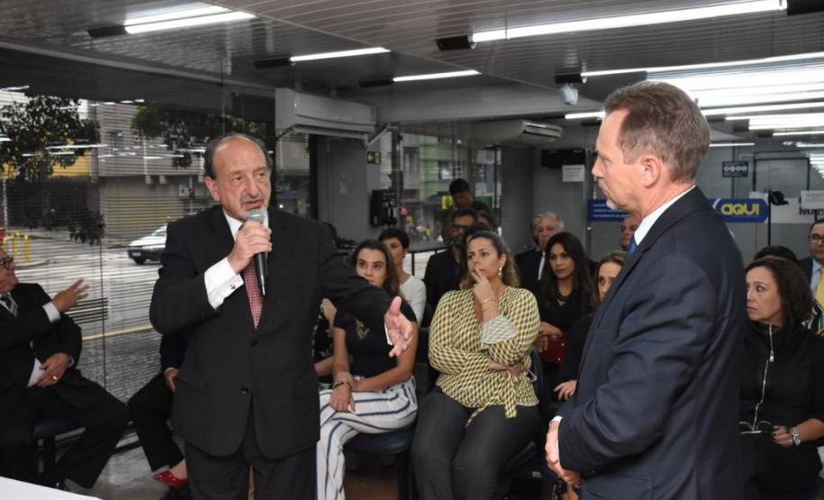 042 Diretoria também assina termo