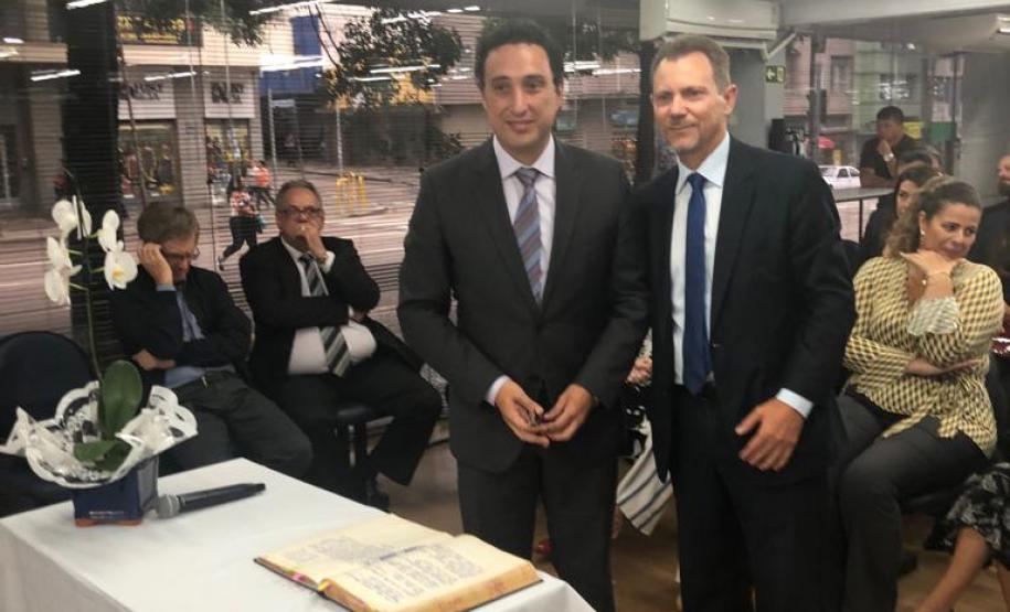 045 Diretoria também assina termo