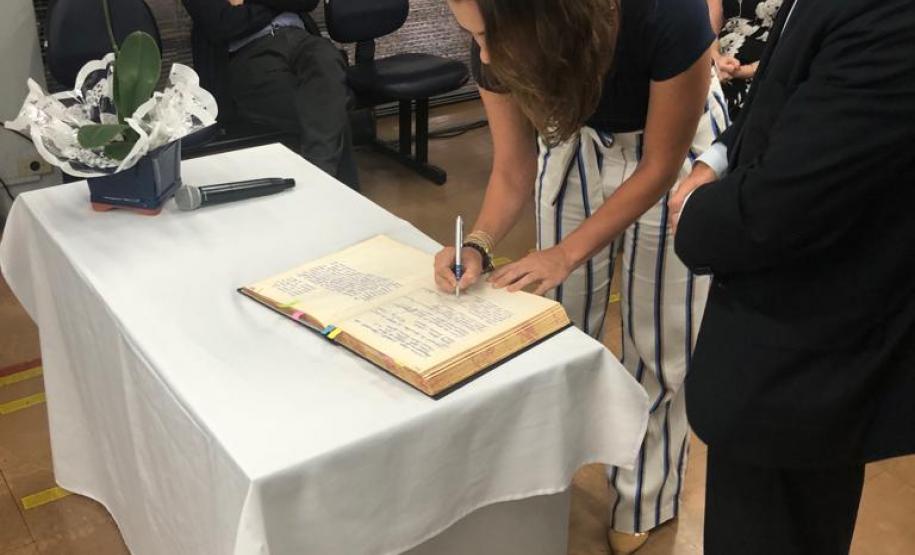 052 Diretoria também assina termo