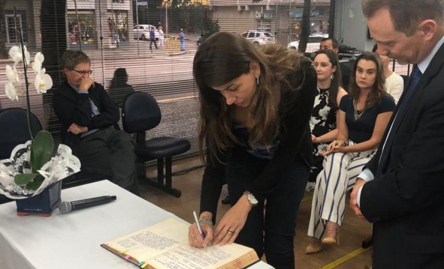 058 Diretoria também assina termo