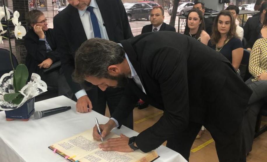 063 Diretoria também assina termo