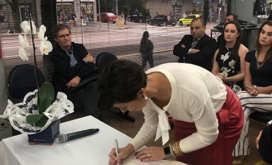 069 Diretoria também assina termo