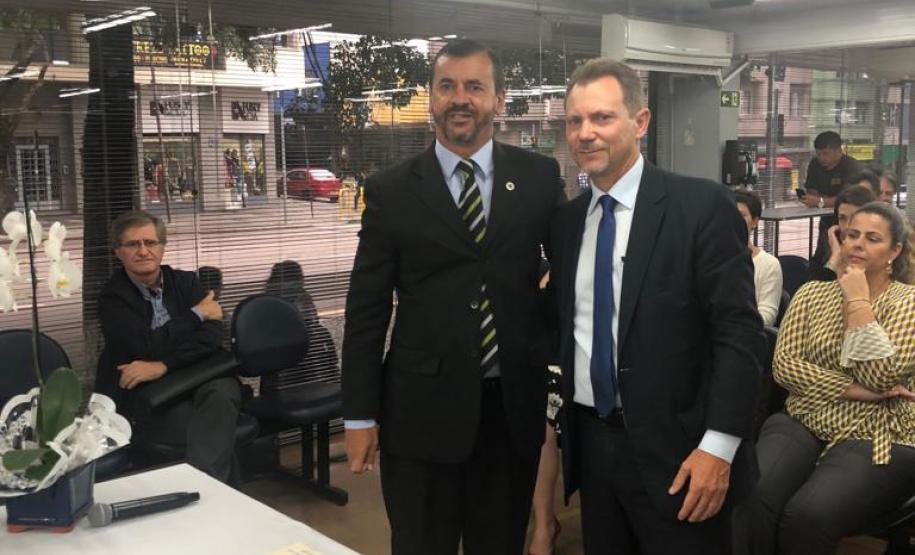 075 Diretoria também assina termo