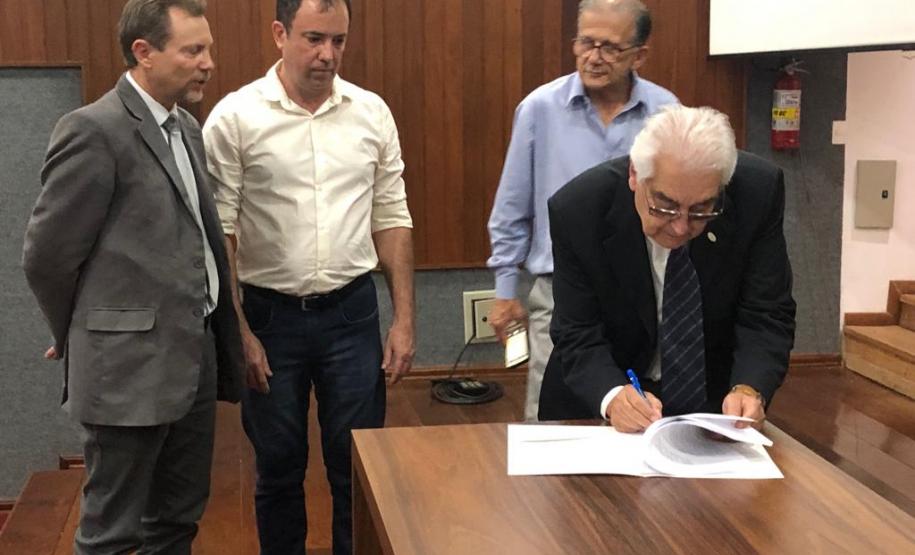 Inauguração da Agência de Londrina DIRETORIA DA JUCEPAR INAUGURA AGÊNCIA EM LONDRINA,
Agências da região também foram visitadas.