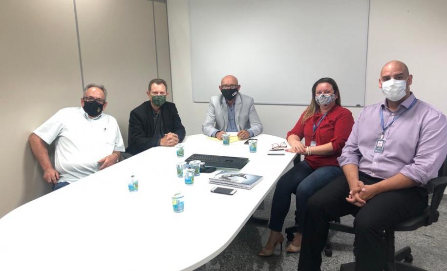 Visita CGE Diretoria da Junta Comercial do Paraná realizou visita institucional à sede da Controladoria Geral do Estado (CGE/PR).