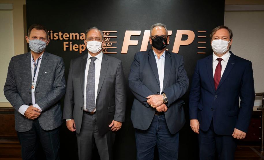 VISITA FEDERAÇÃO DAS INDÚSTRIAS Diretoria da Jucepar realiza visita à Federação das Indústrias do Paraná - FIEP